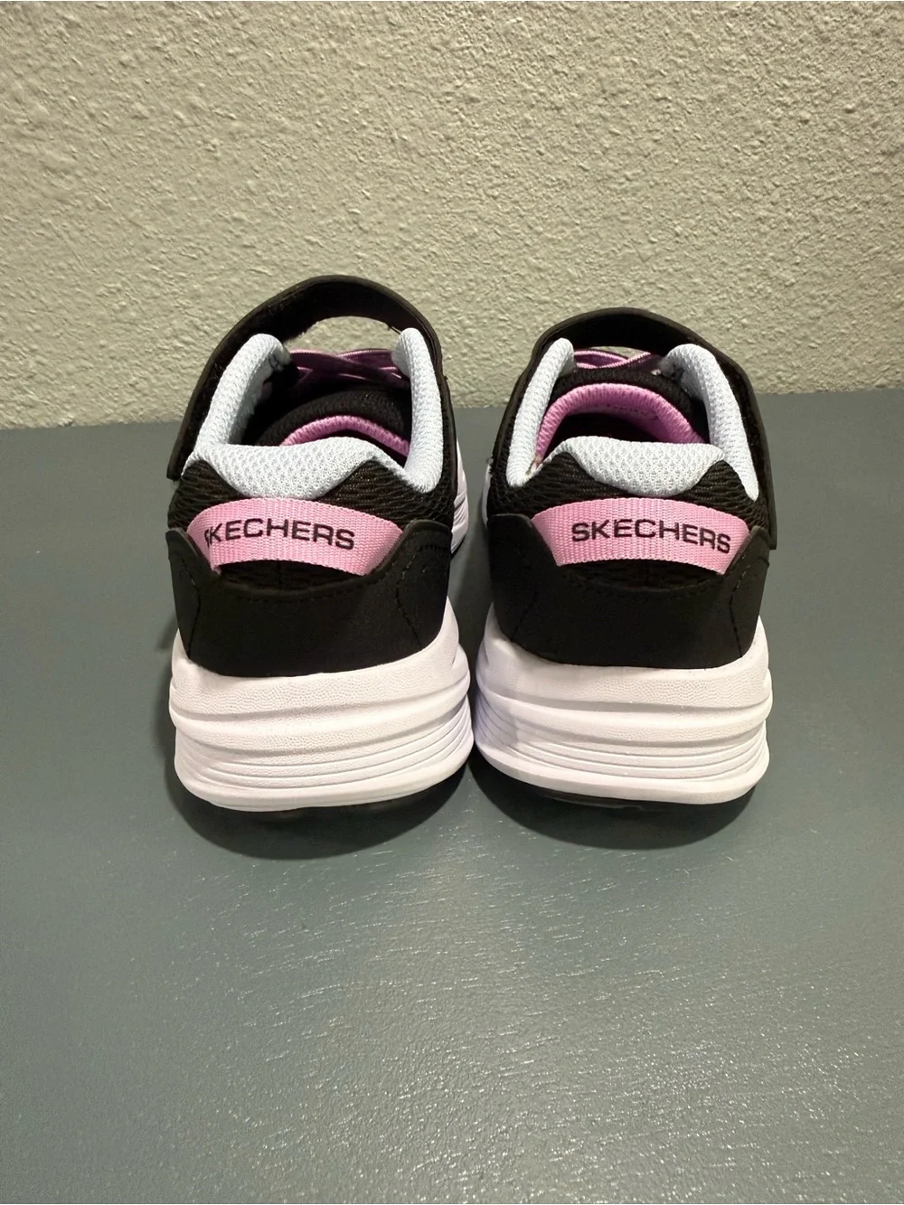Skechers lightweight athletic